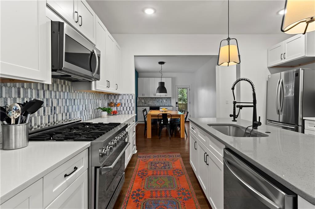 1696 Emerald Avenue Southwest Atlanta, GA 30310 - Photo 11 of 36