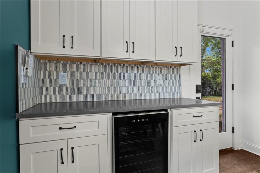 1696 Emerald Avenue Southwest Atlanta, GA 30310 - Photo 15 of 36