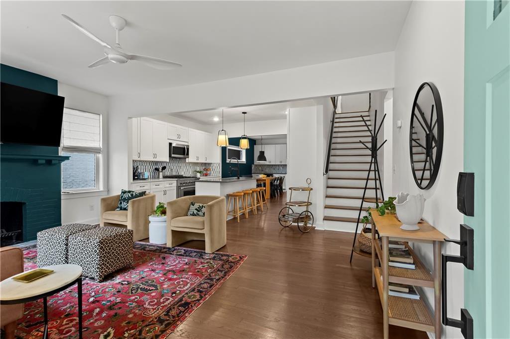 1696 Emerald Avenue Southwest Atlanta, GA 30310 - Photo 5 of 36