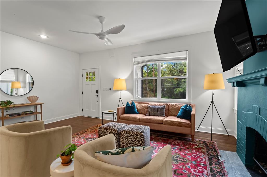 1696 Emerald Avenue Southwest Atlanta, GA 30310 - Photo 8 of 36