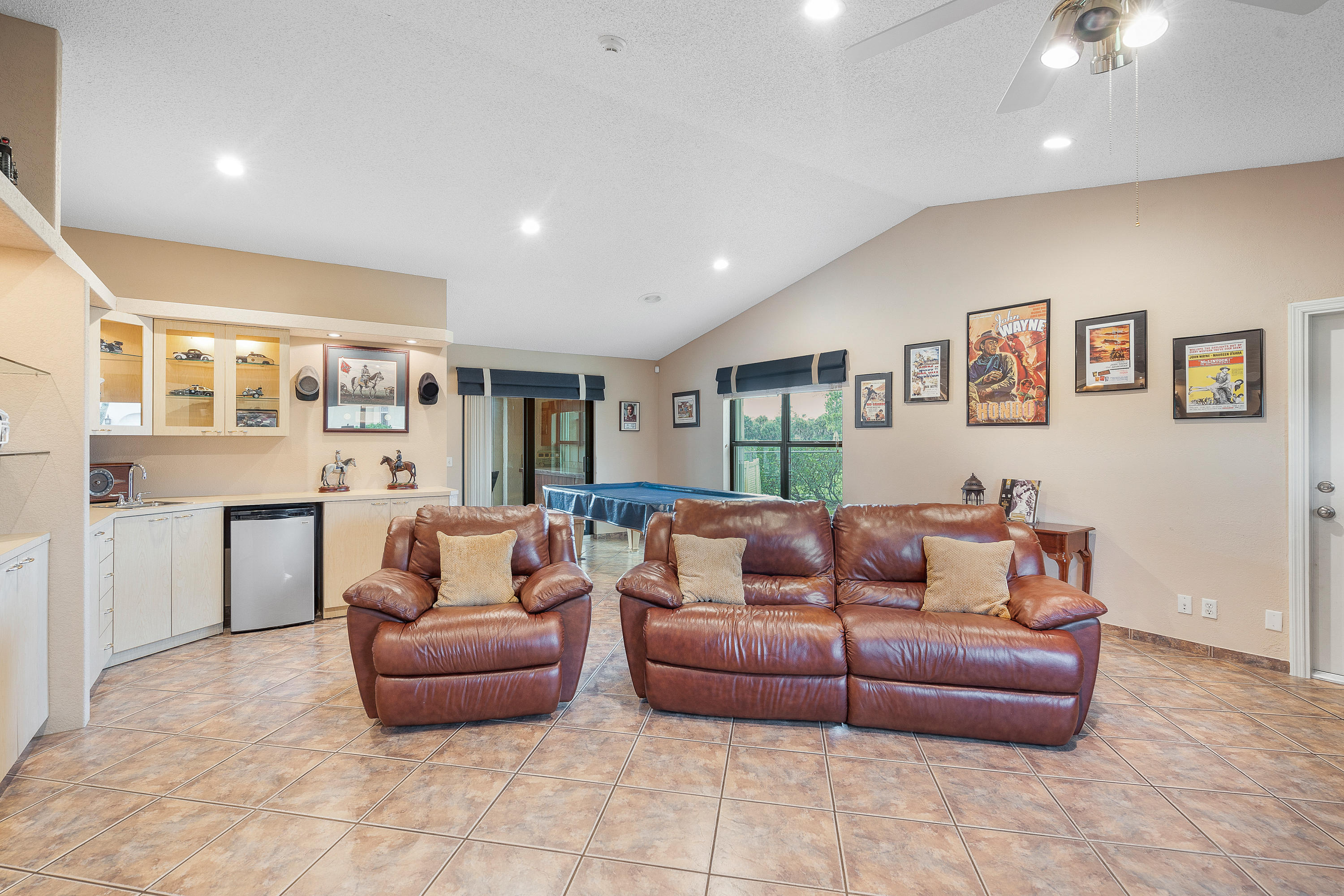9016 Perth Road Lake Worth, FL 33467 - Photo 19 of 36 4th room/Den/Game room with kitchenette