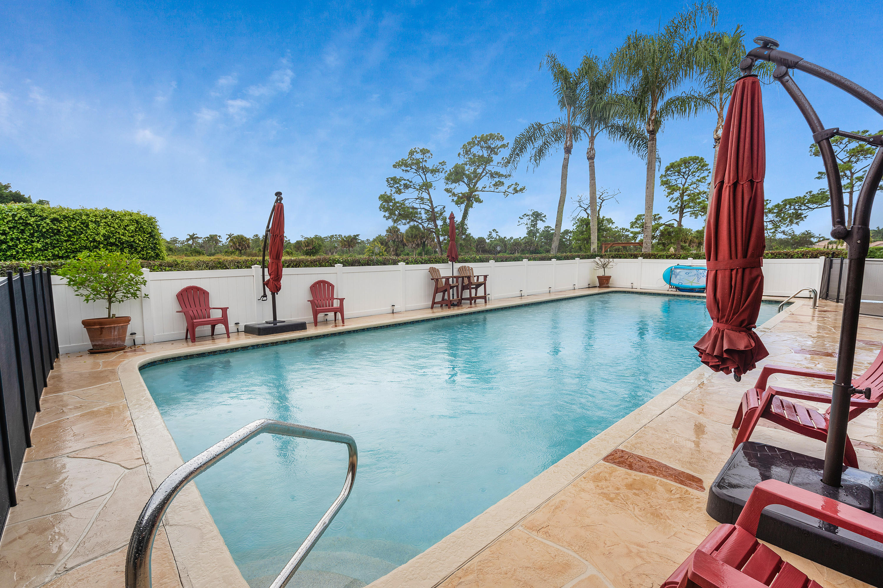 9016 Perth Road Lake Worth, FL 33467 - Photo 34 of 36 Walled in for privacy