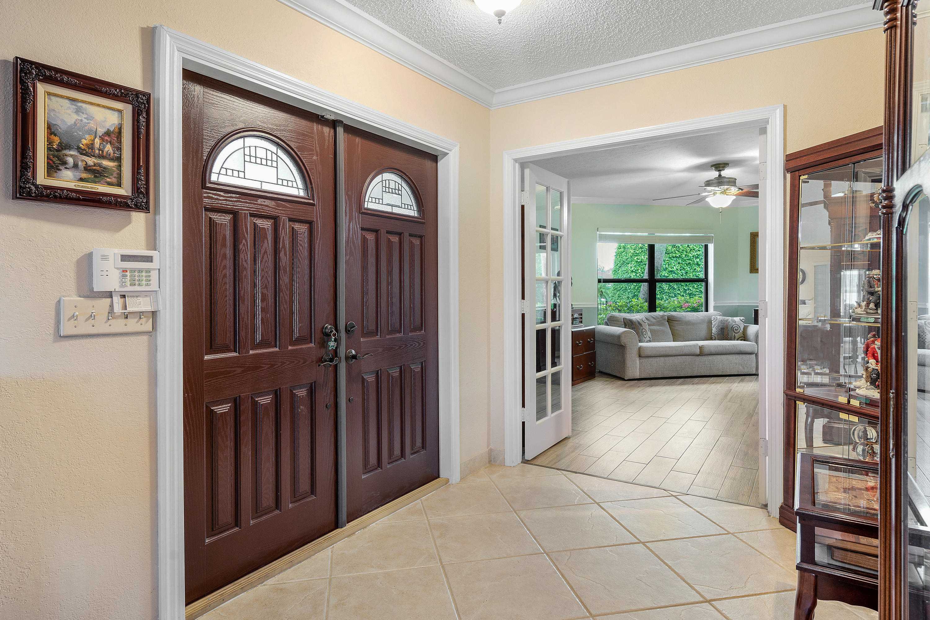 9016 Perth Road Lake Worth, FL 33467 - Photo 6 of 36 Foyer