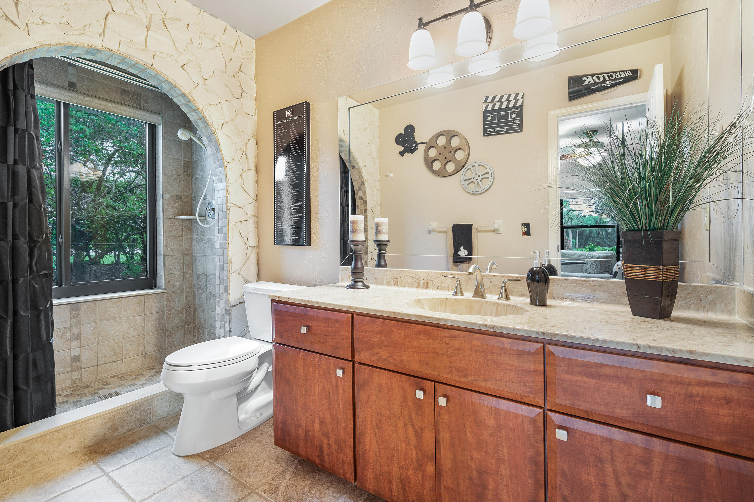 9016 Perth Road Lake Worth, FL 33467 - Photo 8 of 36 3rd Bath in Front Bedroom