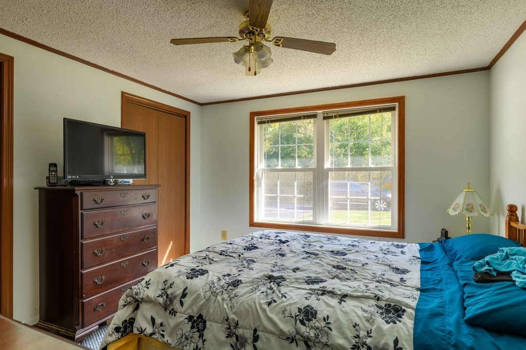 267 River Road Sunderland, MA 01375 - Photo 11 of 15