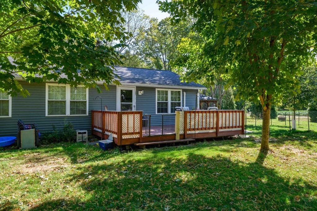 267 River Road Sunderland, MA 01375 - Photo 7 of 15