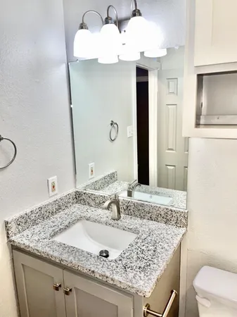 $1,700 | 5512 12th Street, Lubbock, TX 79416