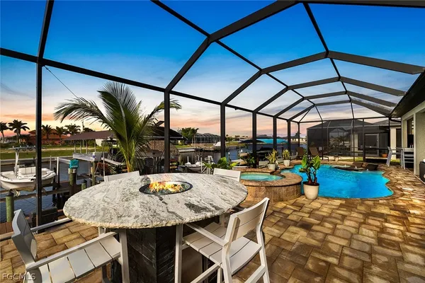 $3,900 | 302 Northwest 32nd Place, Cape Coral, FL 33993