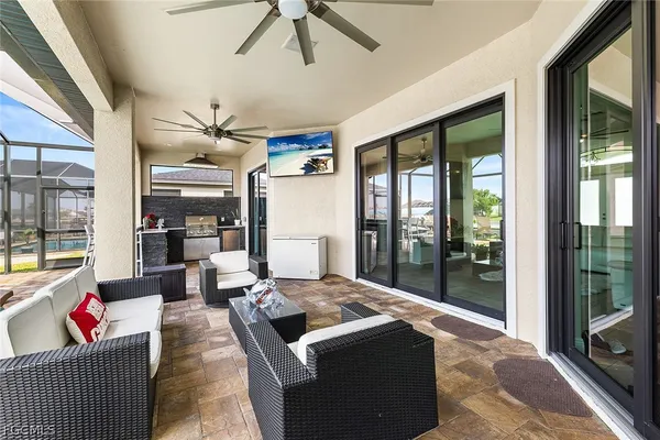 $3,900 | 302 Northwest 32nd Place, Cape Coral, FL 33993