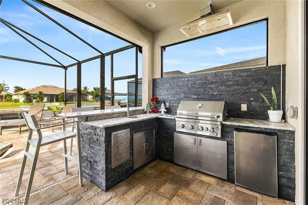 $3,900 | 302 Northwest 32nd Place, Cape Coral, FL 33993