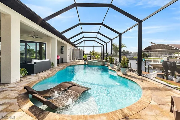 $3,900 | 302 Northwest 32nd Place, Cape Coral, FL 33993