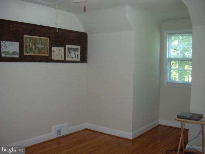 305 Alabama Road Towson, MD 21204 - Photo 11 of 19 Bedroom #3