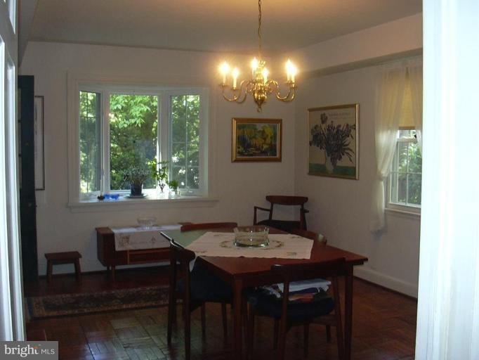 305 Alabama Road Towson, MD 21204 - Photo 6 of 19 Dining Room