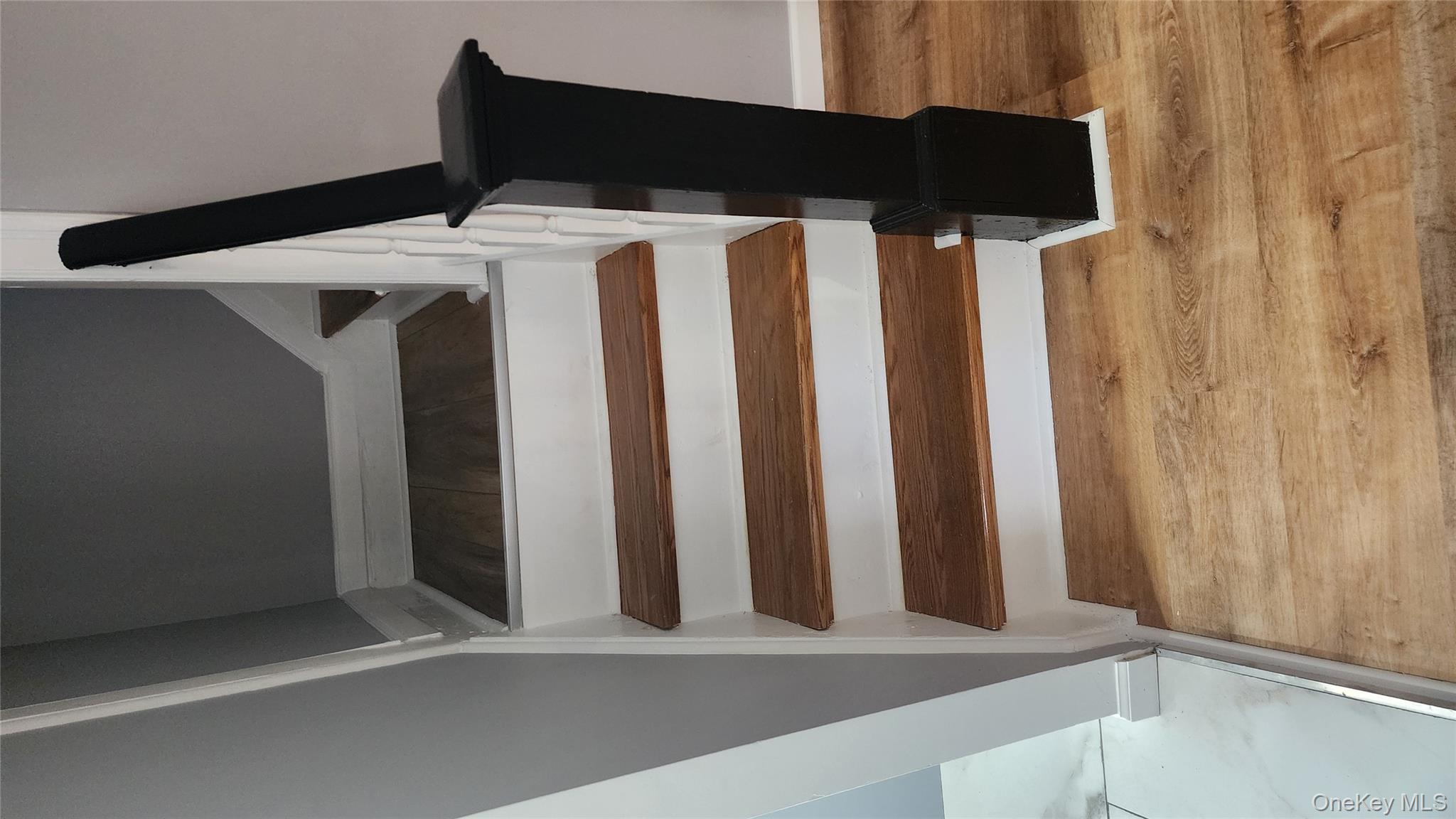 38 Moulton Avenue, Unit 2 Dobbs Ferry, NY 10522 - Photo 8 of 27 a view of entryway