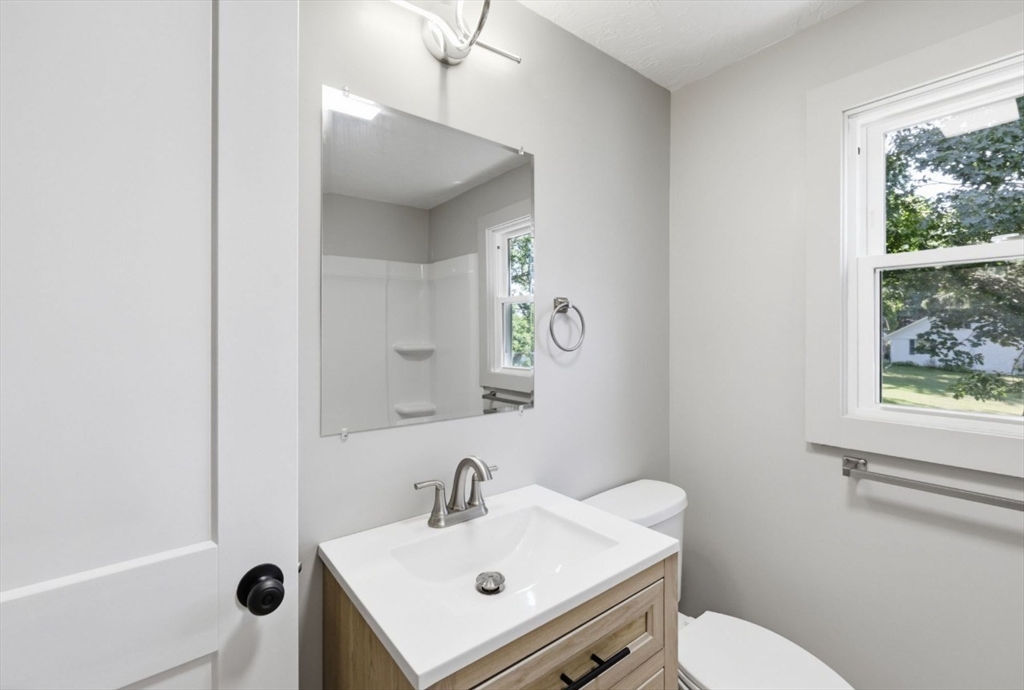 71 Beech Street Palmer, MA 01069 - Photo 22 of 38