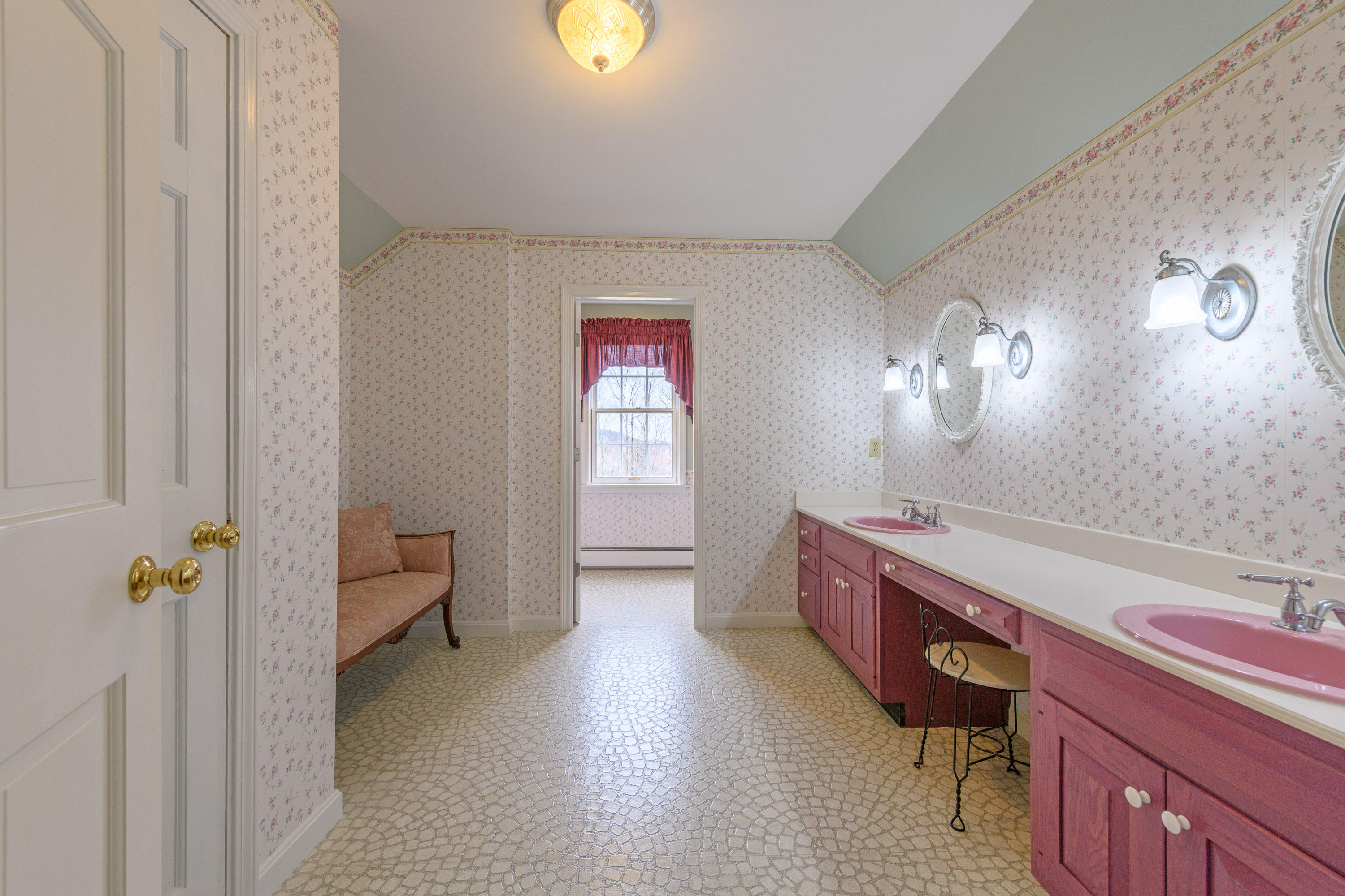 14 Lovejoy Road South Paris, ME 04281 - Photo 48 of 59 32_14 Lovejoy Rd Interiors_PGM_Print