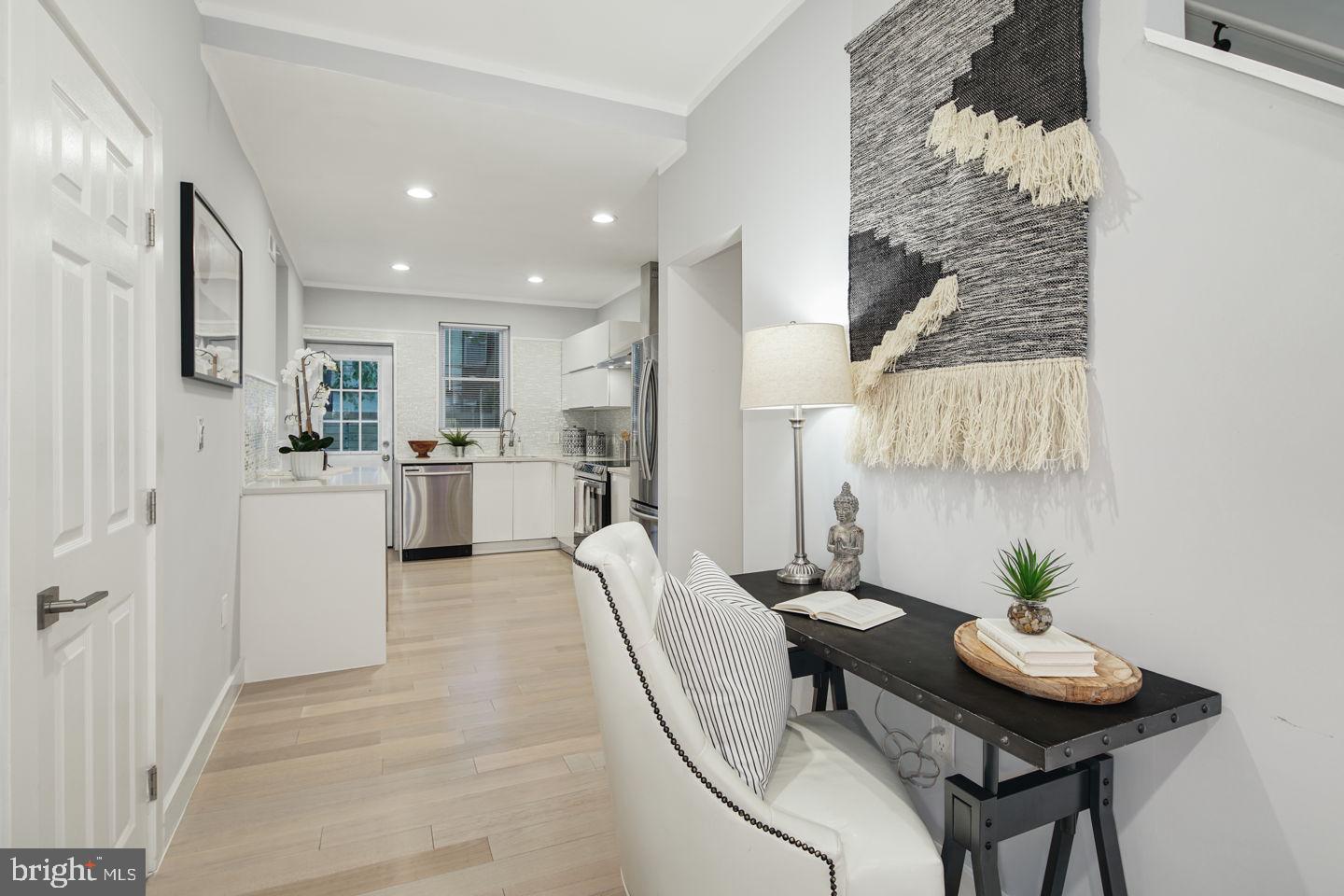 2040 Tasker Street Philadelphia, PA 19145 - Photo 5 of 24 Gallery Image 5