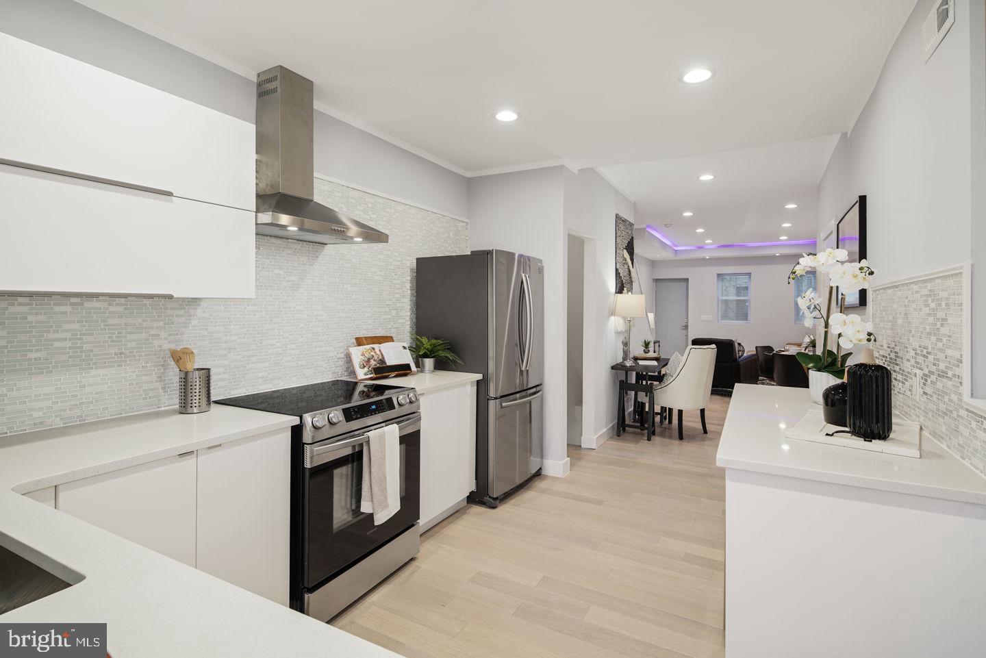 2040 Tasker Street Philadelphia, PA 19145 - Photo 8 of 24 Gallery Image 8