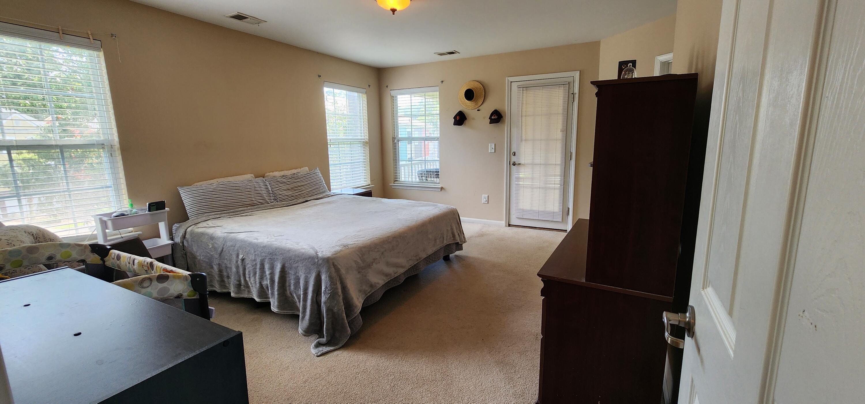 9120 Parlor Drive Ladson, SC 29456 - Photo 17 of 24 20240623_164800