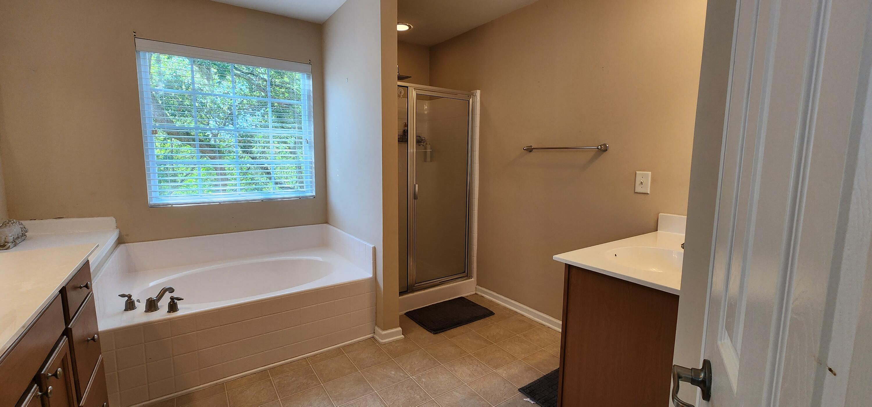 9120 Parlor Drive Ladson, SC 29456 - Photo 18 of 24 20240623_165430