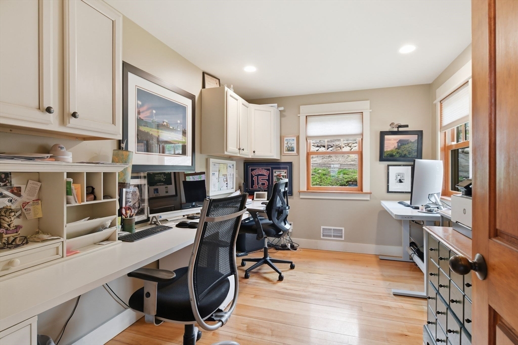 329 Southampton Road Westhampton, MA 01027 - Photo 12 of 40