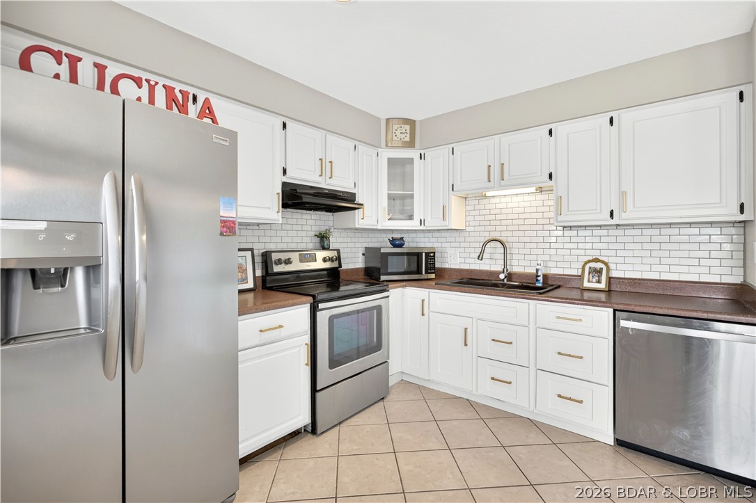 1109 Passover Road, Unit O6 Osage Beach, MO 65065 - Photo 13 of 40 Kitchen