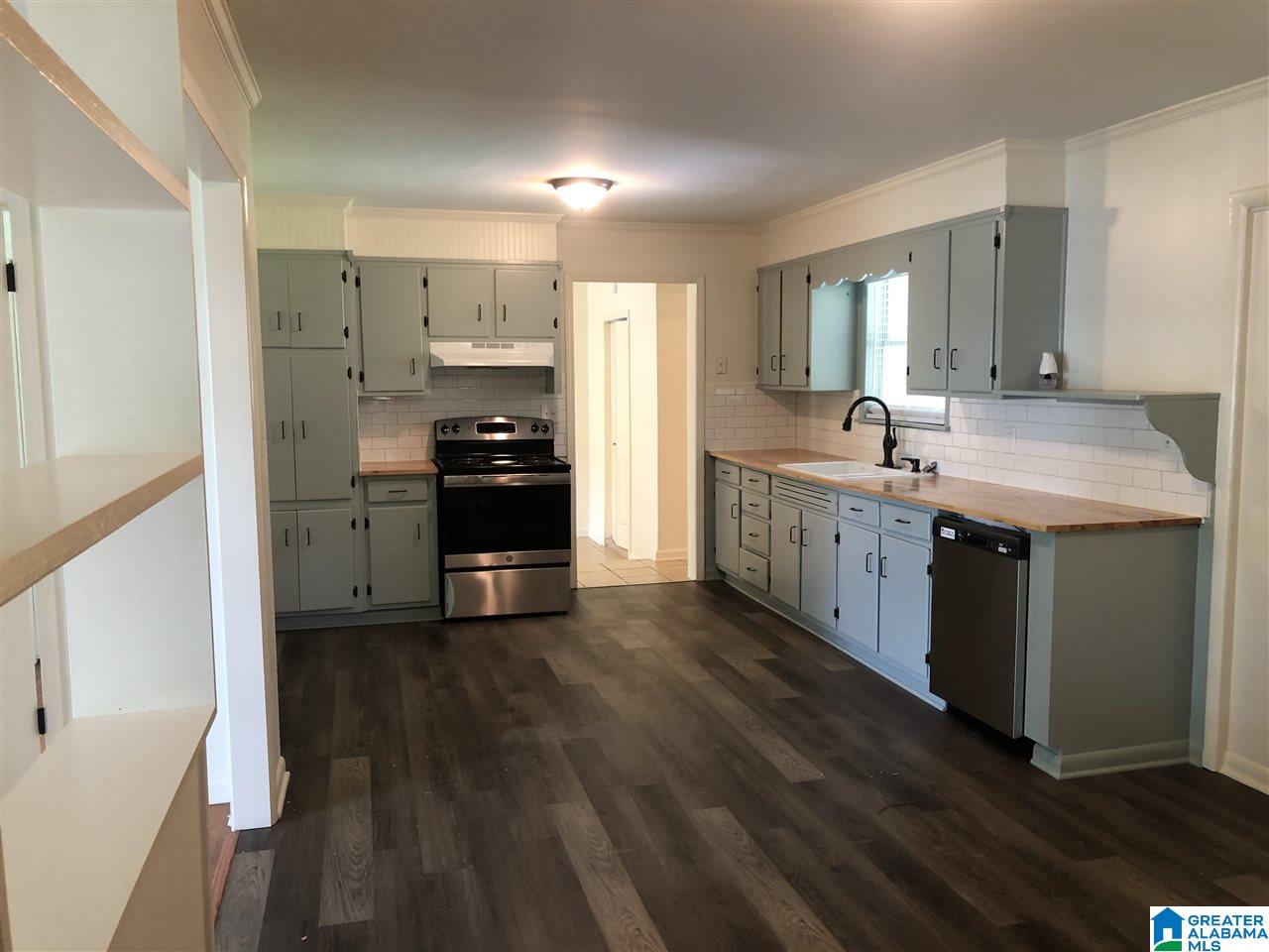 129 6th Street Southwest Alabaster, AL 35007 - Photo 11 of 28