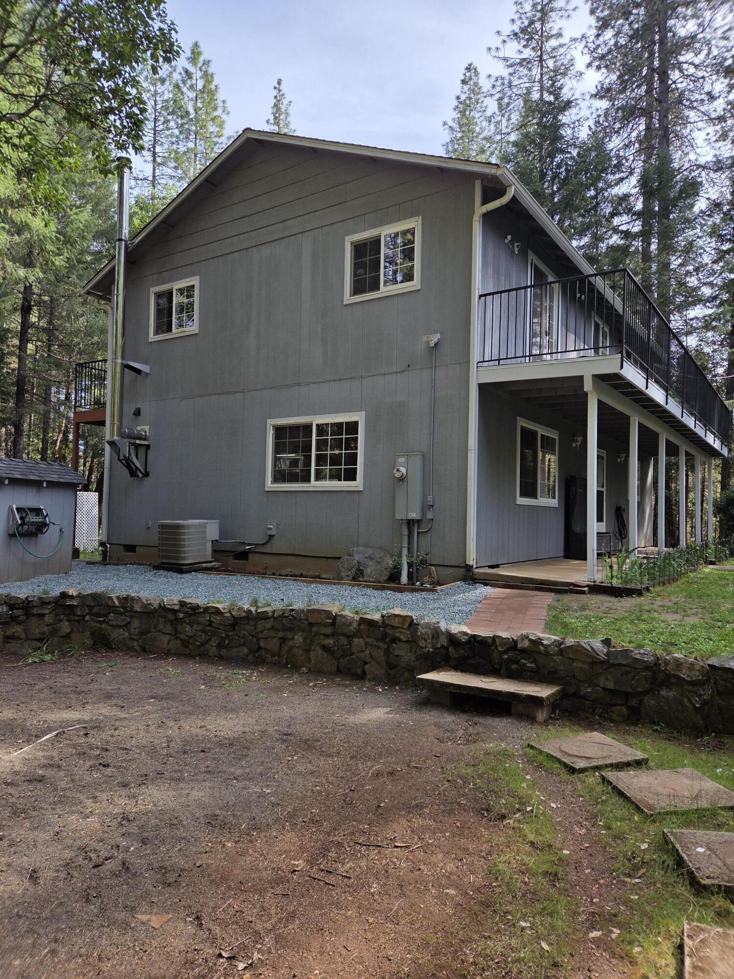 3760 Pleasant Creek Road Rogue River, OR 97537 - Photo 14 of 36
