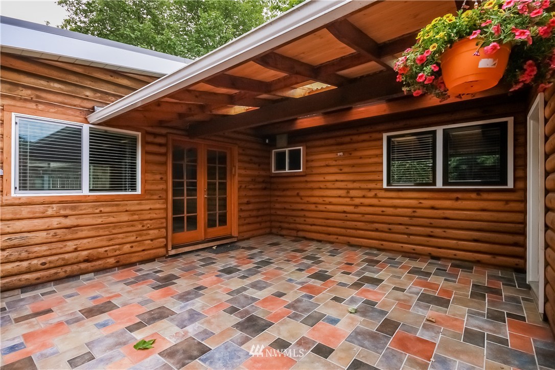 2600 Northeast 9th Street Renton, WA 98056 - Photo 17 of 21 Gallery Image 17