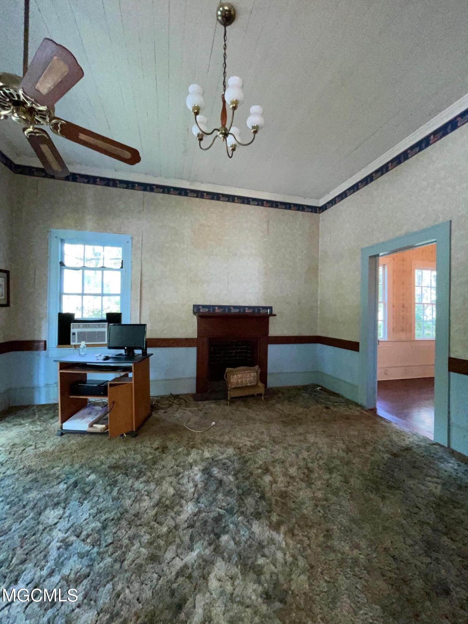 4013 Bellview Avenue Moss Point, MS 39563 - Photo 5 of 22 IMG_4054