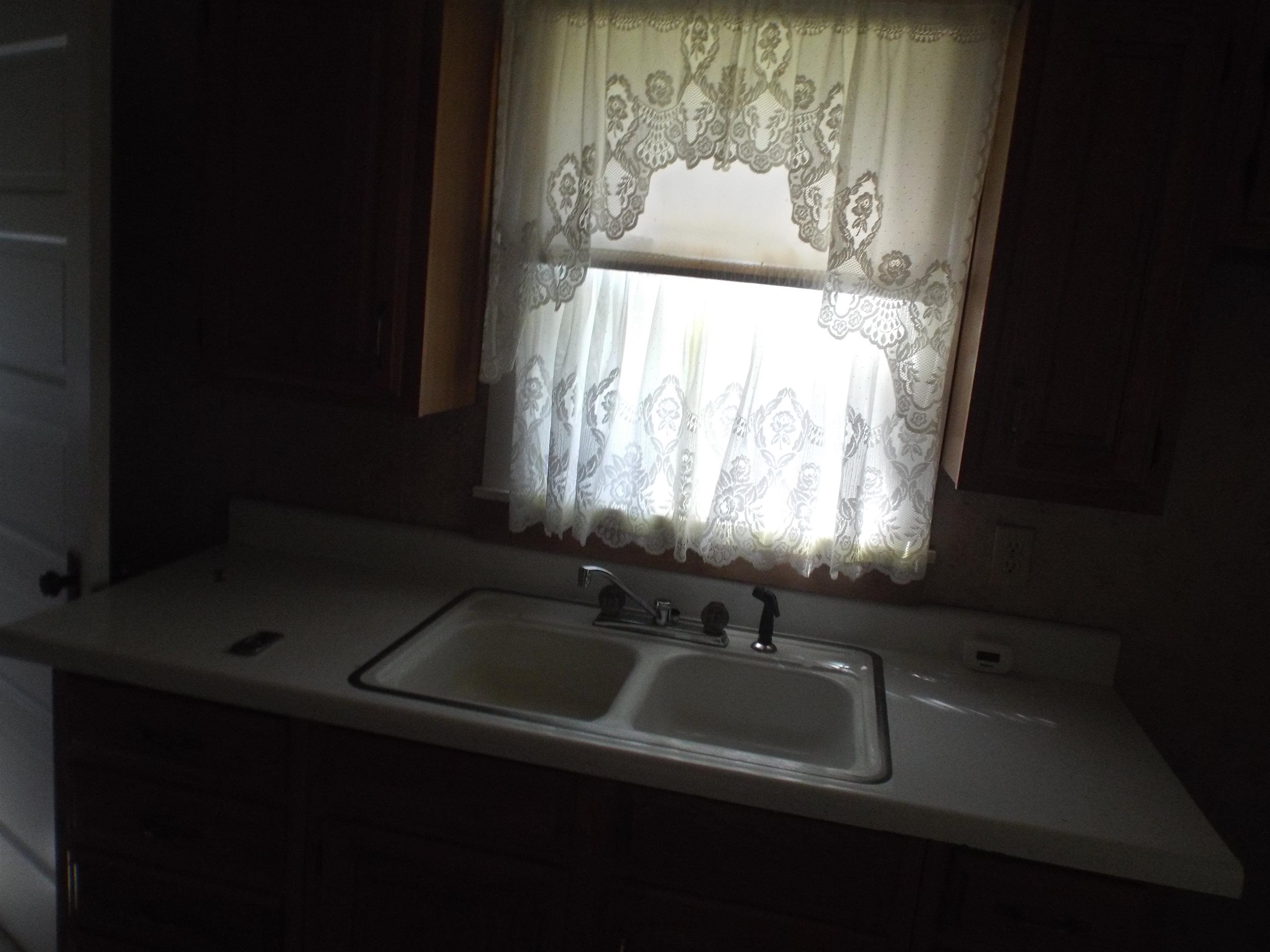 608 Maple Street Lena, IL 61048 - Photo 4 of 17