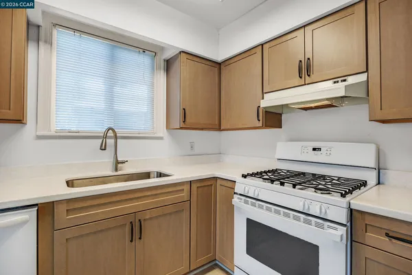 $1,395,000 | 940 East Street, Lafayette, CA 94549