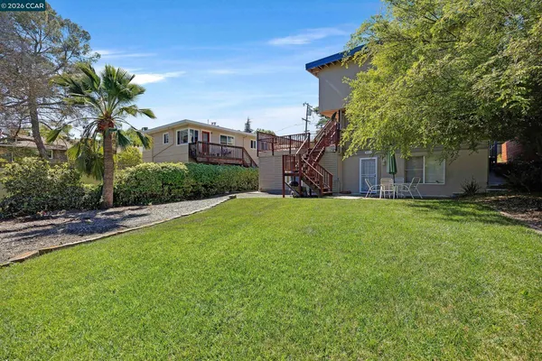 $1,395,000 | 940 East Street, Lafayette, CA 94549