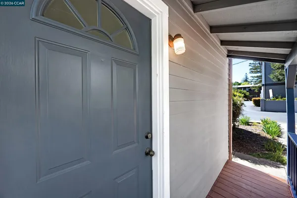 $1,395,000 | 940 East Street, Lafayette, CA 94549