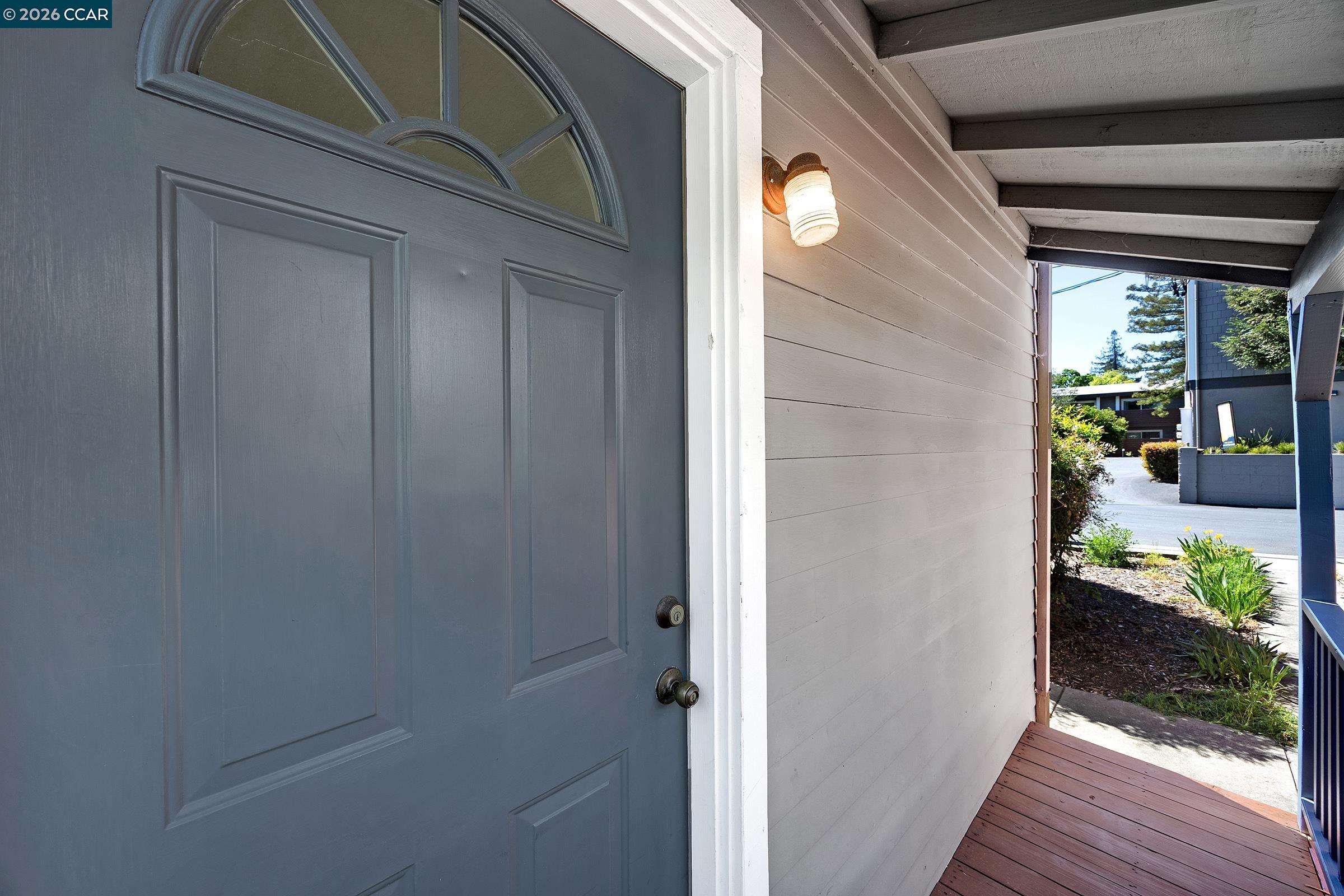 940 East Street Lafayette, CA 94549 - Photo 4 of 41