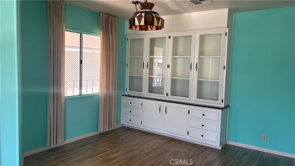650 South Rancho Santa Fe Road, Unit 323 San Marcos, CA 92078 - Photo 12 of 22 Dining Room Built-In
