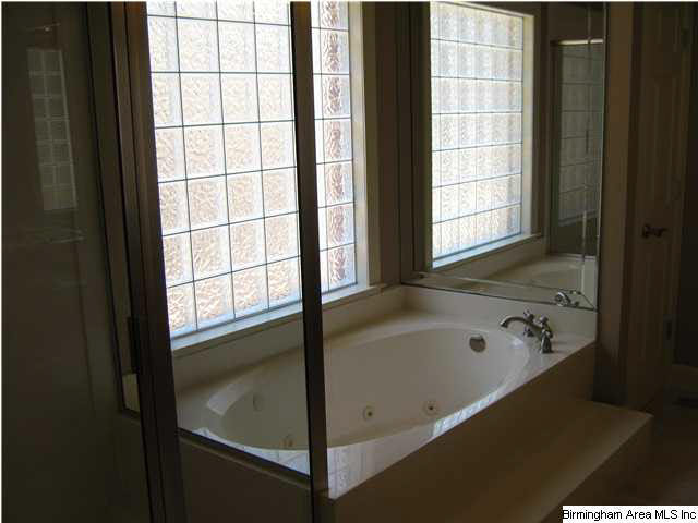 132 Windsor Circle Pelham, AL 35124 - Photo 16 of 32