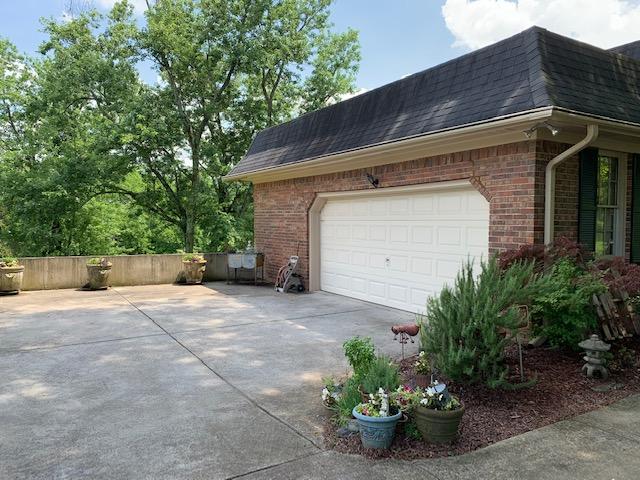 6414 Fairview Road Hixson, TN 37343 - Photo 3 of 47 4