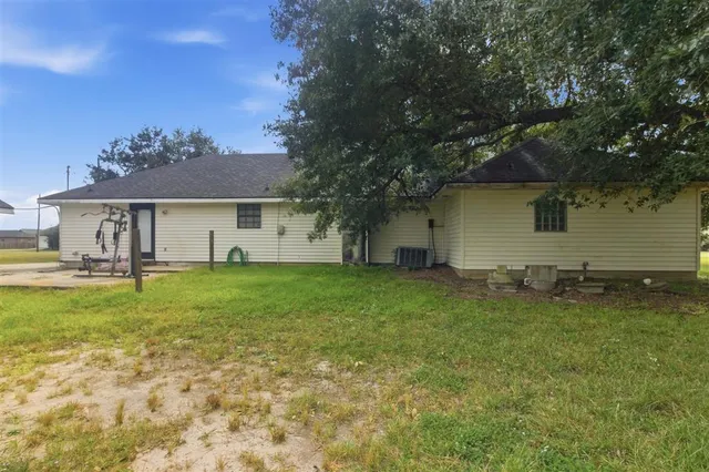 $239,900 | 2014 North Iona Drive, Sulphur, LA 70665