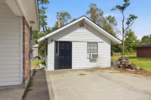 $239,900 | 2014 North Iona Drive, Sulphur, LA 70665