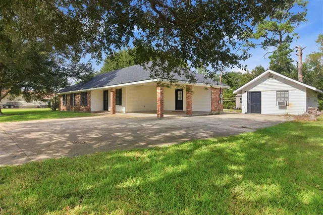 $239,900 | 2014 North Iona Drive, Sulphur, LA 70665