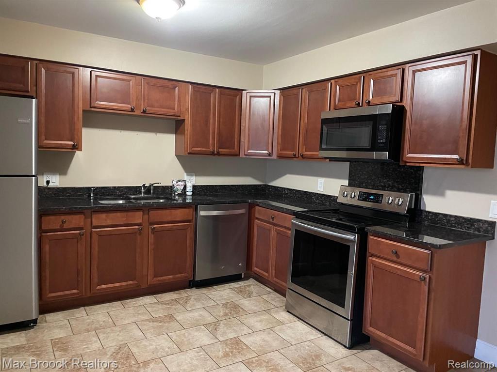 29666 Middlebelt Road, Unit 2101 Farmington Hills, MI 48334 - Photo 3 of 14