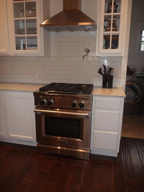 311 North Main Street Springfield, TN 37172 - Photo 21 of 30 Kitchen Aid Gas Stove