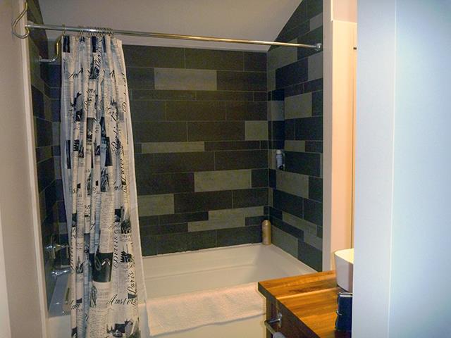 311 North Main Street Springfield, TN 37172 - Photo 26 of 30 Upstairs Shower