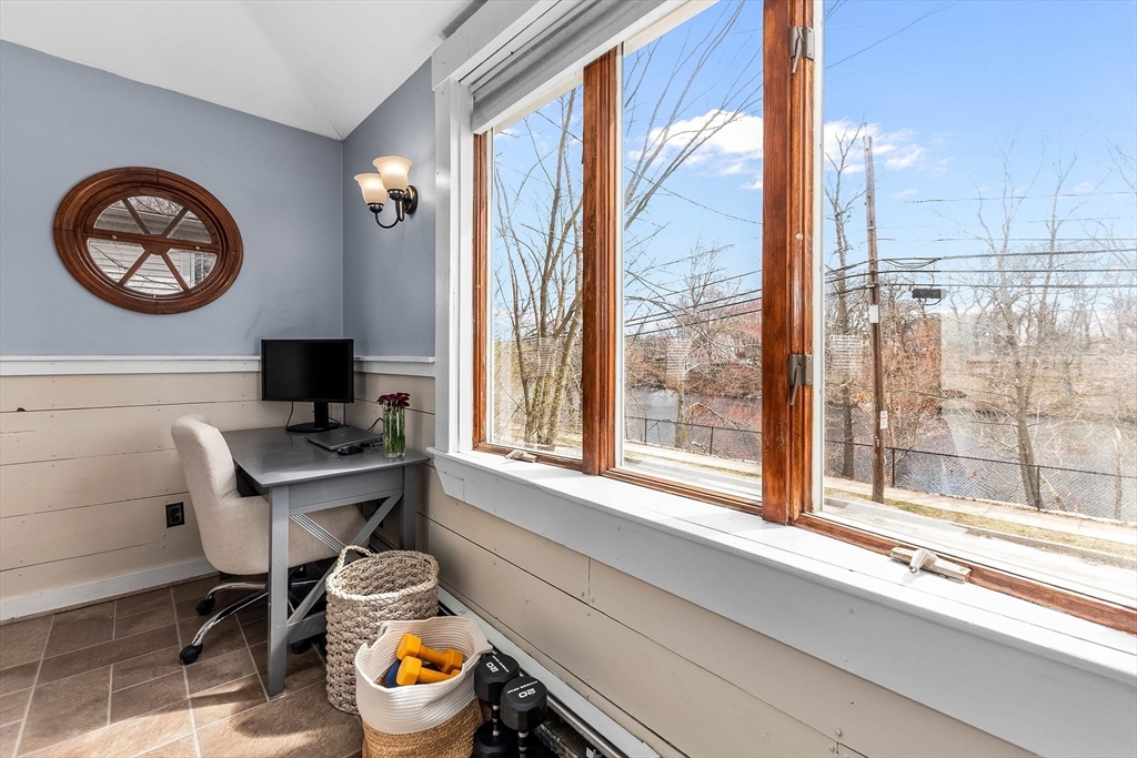 285 Colburn Street Dedham, MA 02026 - Photo 11 of 42