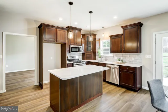 $484,900 | 3704 Skipton Circle, York, PA 17402