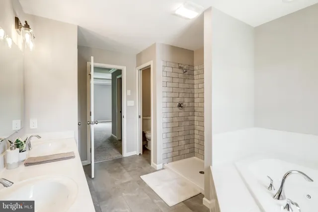 $484,900 | 3704 Skipton Circle, York, PA 17402