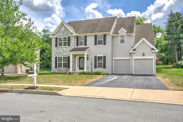 $484,900 | 3704 Skipton Circle, York, PA 17402