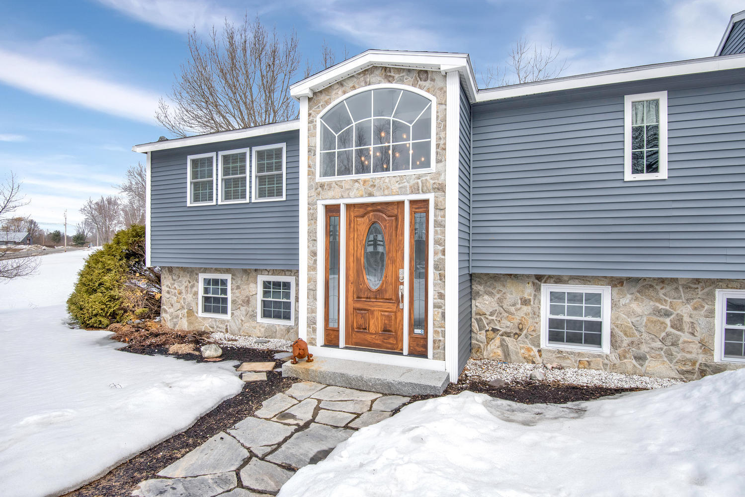 737 River Road Windham, ME 04062 - Photo 5 of 57 737 River Rd Windham ME 04062-large-005-