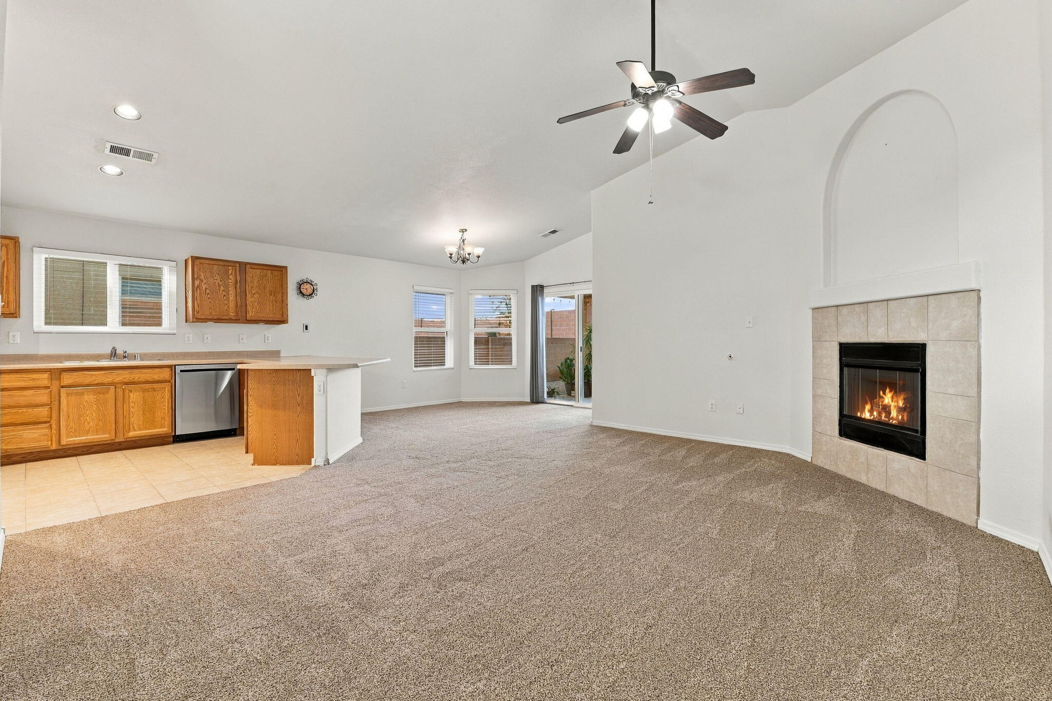 3732 Oasis Springs Road Northeast Rio Rancho, NM 87144 - Photo 10 of 38 Gallery Image 10